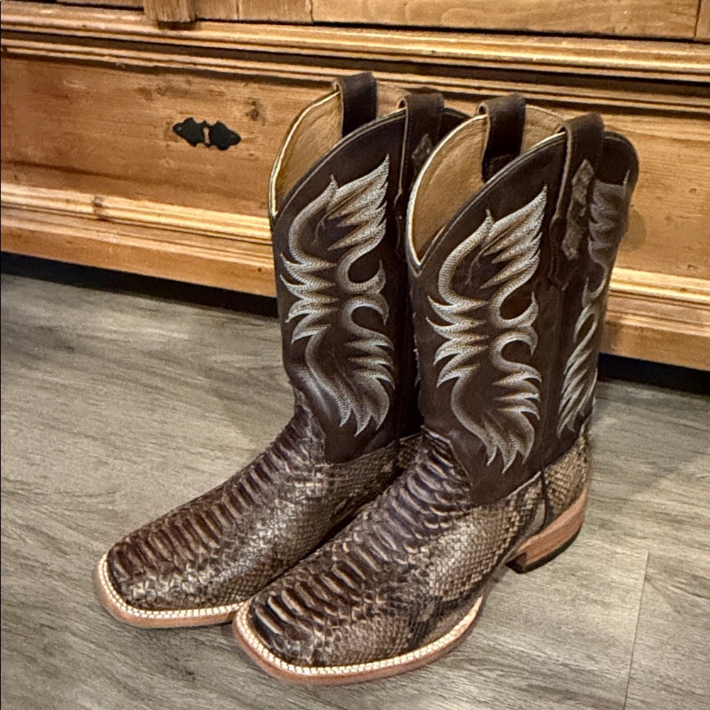 Cody James Python Boots - Picture 4 of 9